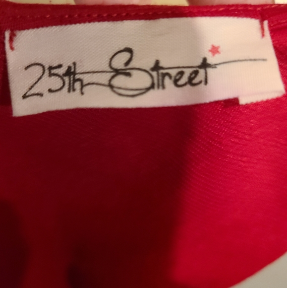 Red Dress - Picture 4 of 4